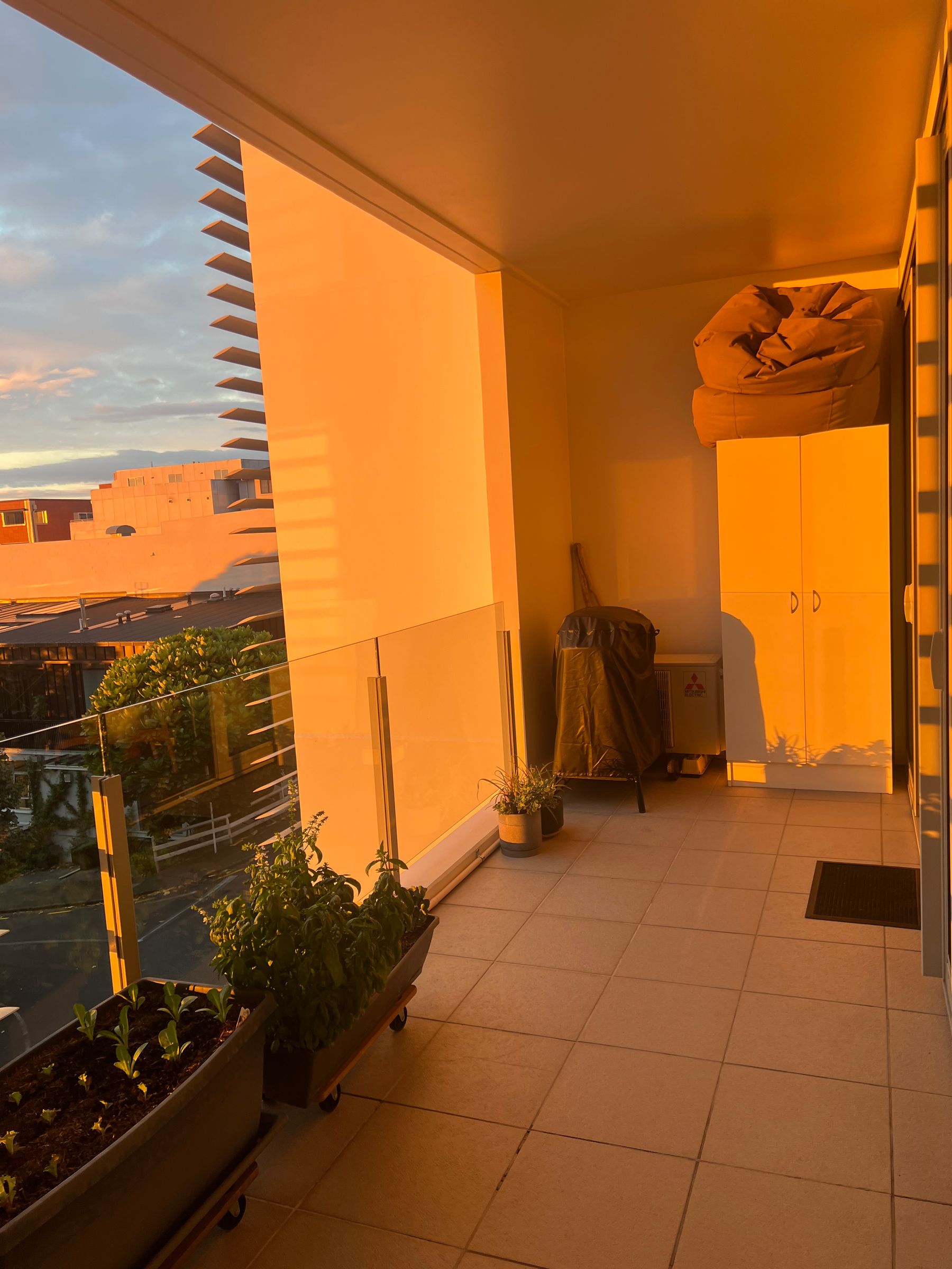Flat Photo