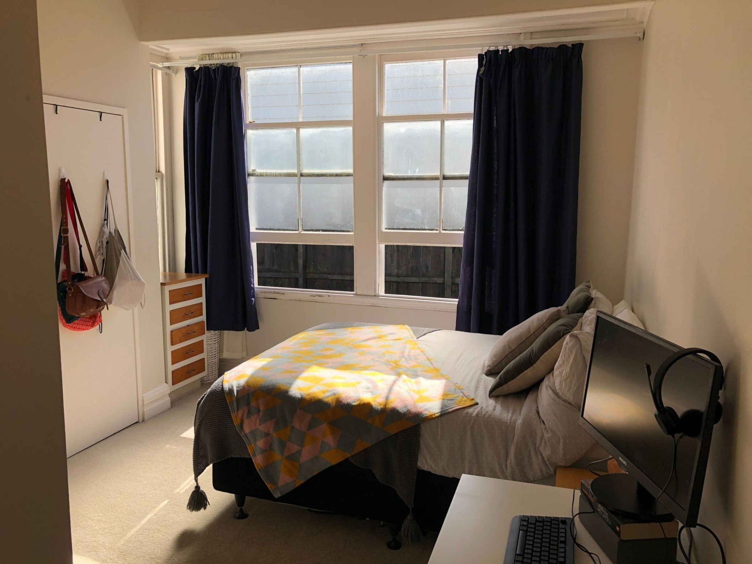 Flat Photo