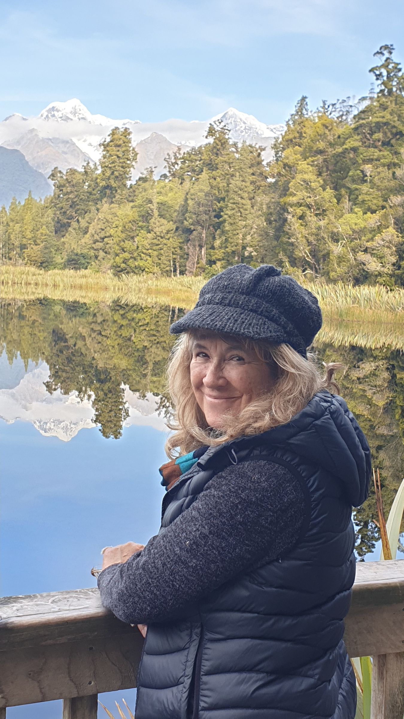 Lois And Claire. 2 Flatmates